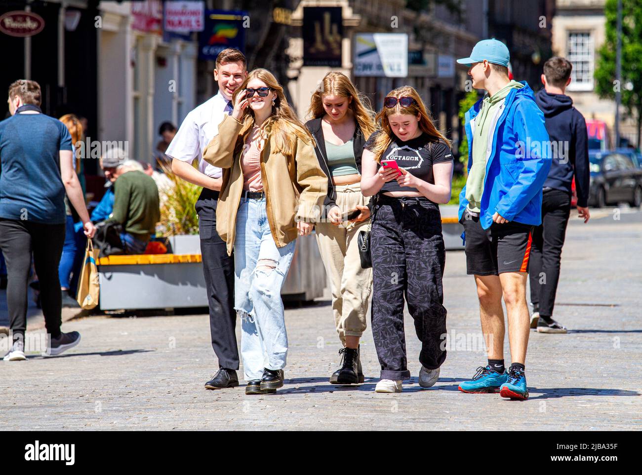 Glamorous women enjoying a day out socializing hi-res stock photography ...