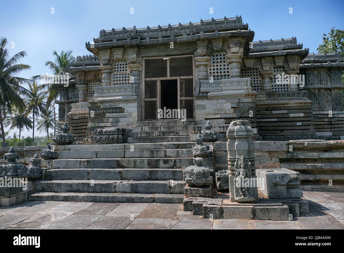 Kedareshwara Temple, Ornate relieif and beautiful sculptures, Halebeedu, Karnataka, India Stock Photo