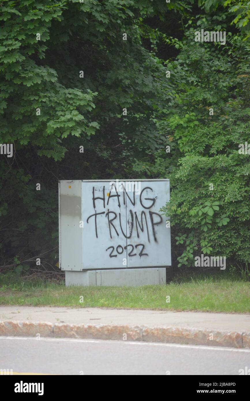 Worcester, Massachusetts, USA. 2nd June, 2022. Anti-Trump graffiti message spotted on a traffic light signal box in the Greendale neighborhood. (Credit Image: © Kenneth Martin/ZUMA Press Wire) Stock Photo