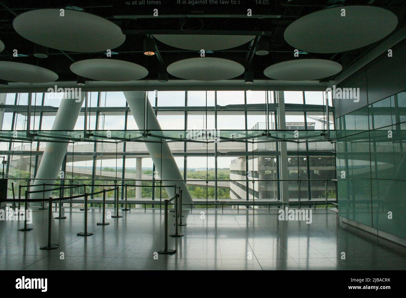terminal 4 Heathrow Airport Stock Photo Alamy