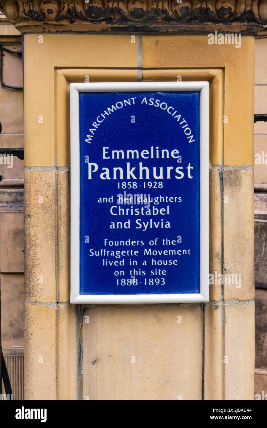 Marchmont Association plaque on the site of a house in Russell Square occupied by Christabel, Sylvia & Emmeline Pankhurst. Stock Photo