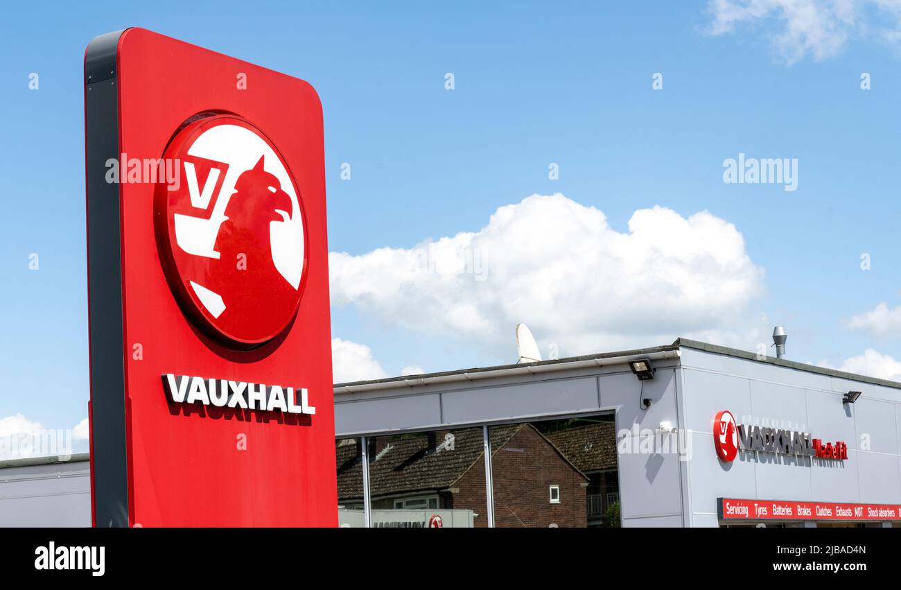 Vauxhall garage and motif at Cotton Lane, Bury St Edmund's, Suffolk, England, UK Stock Photo