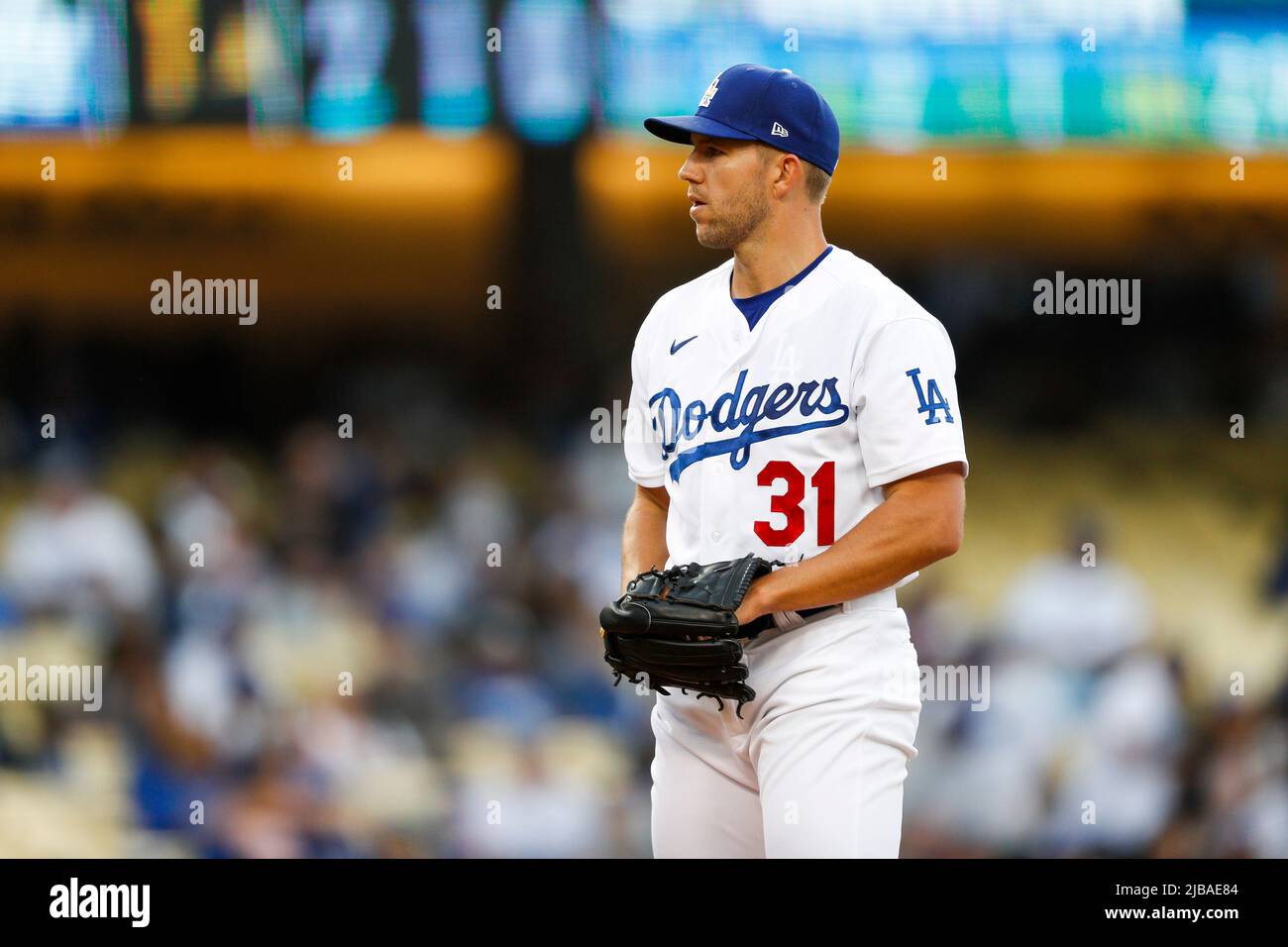 Los Angeles Dodgers starting pitcher Tyler Anderson (31) gets set to pitch  during a MLB regular season game between the Los Angeles Dodgers and New Yo  Stock Photo - Alamy