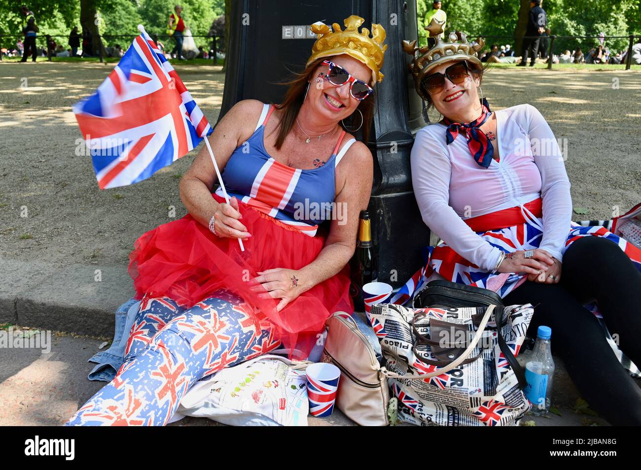 Platinum jubilee party at the palace hires stock photography and