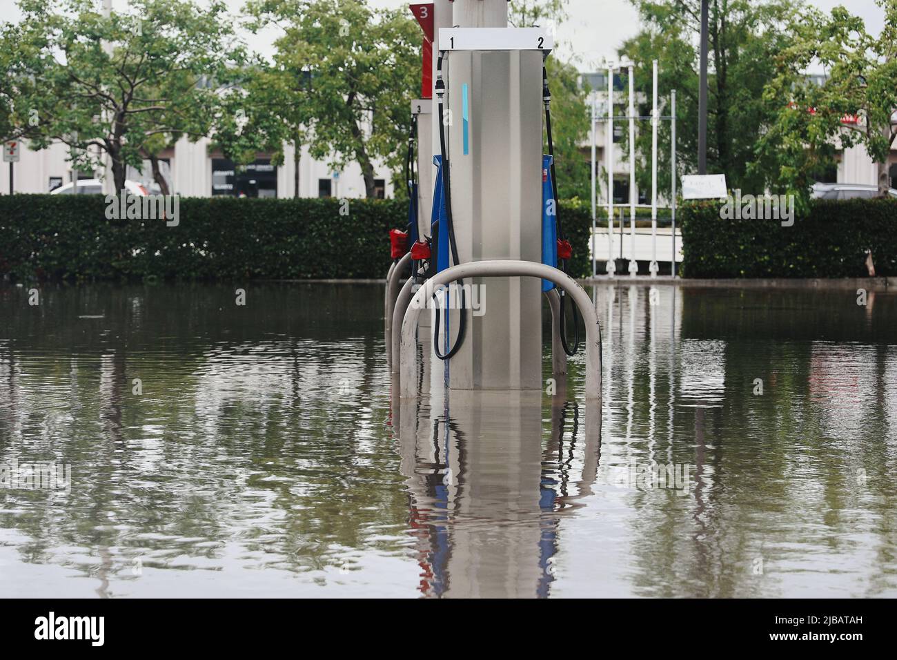 Pompano Beach, Florida, USA. 4th June 2022. Flooding from tropical storm at South Florida, such as residential neighborhood, gas stations, streets, intersections at Pompano Beach, Coral Springs, Fort Lauderdale. Credit: Yaroslav Sabitov/YES Market Media/Alamy Live News Stock Photo