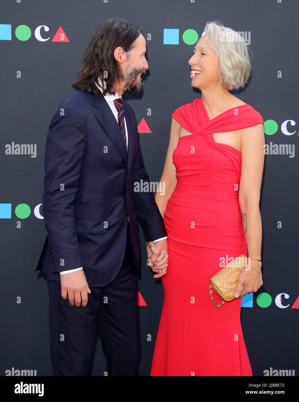 Los Angeles, USA. 04th June, 2022. Keanu Reeves, Alexandra Grant arrives at The MOCA Gala 2022
