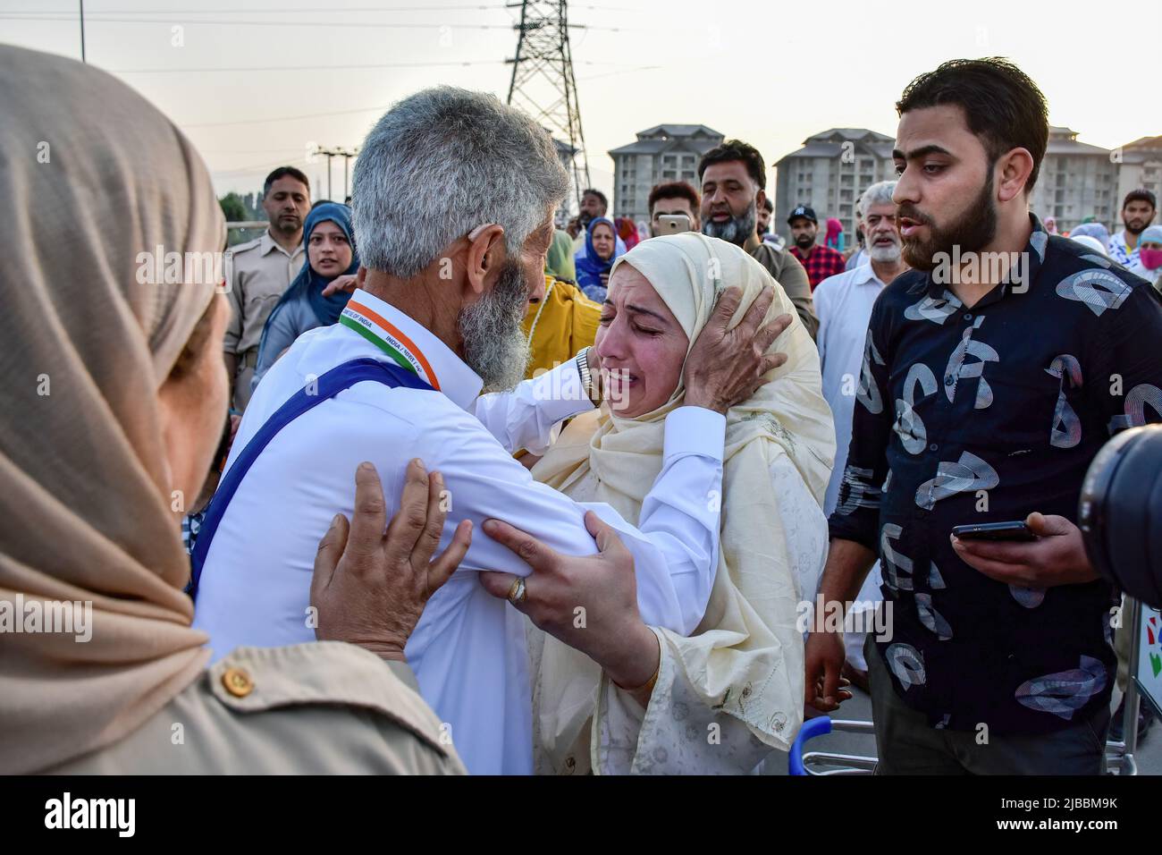 Srinagar, Kashmir. 05th June, 2022. A Kashmiri Muslim pilgrim consoles ...