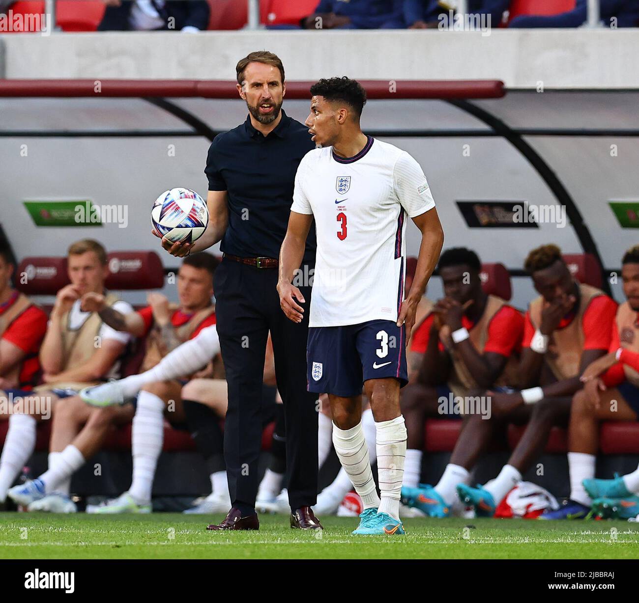 Budapest, Hungary, 4th June 2022. Gareth Southgate manager of England with James Justin of England during the UEFA Nations League match at Puskas Arena, Budapest. Picture credit should read: David Klein / Sportimage Stock Photo