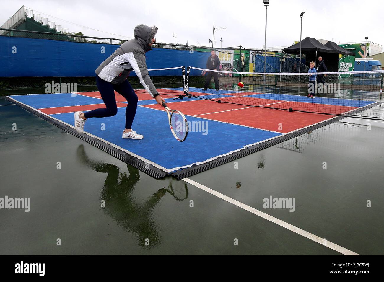 Spectators play on the hard courts as they wait for play to begin on day two of the Rothesay Open 2022 at Nottingham Tennis Centre, Nottingham. Picture date: Sunday June 5, 2022. Stock Photo