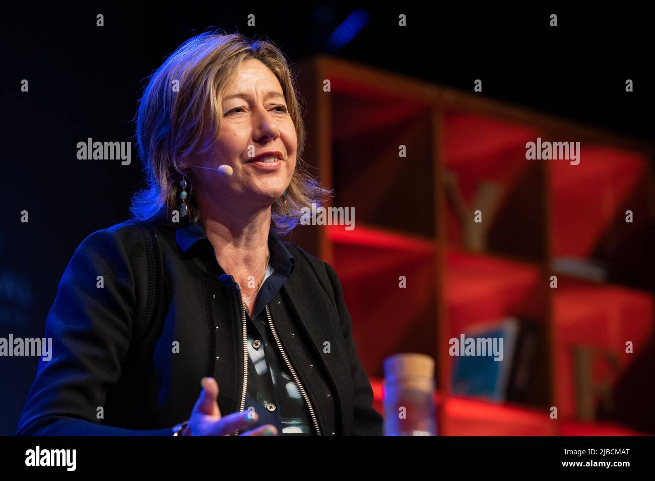 Hay-on-Wye, Wales, UK. 5th June, 2022. 355 - Christina Lamb talks to Katya Adler at Hay Festival 2022, Wales. Credit: Sam Hardwick/Alamy. Stock Photo