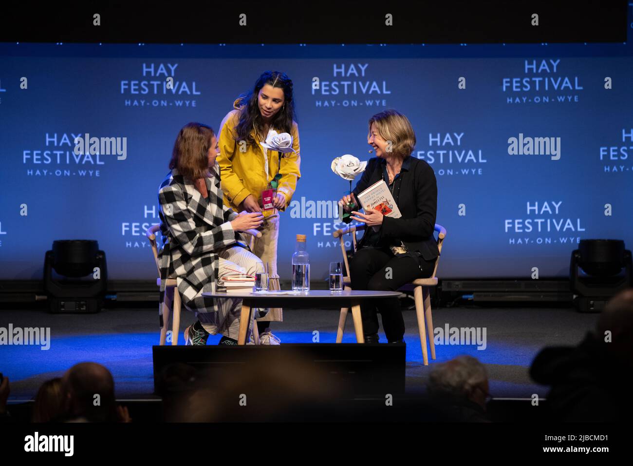 Hay-on-Wye, Wales, UK. 5th June, 2022. 355 - Christina Lamb talks to Katya Adler at Hay Festival 2022, Wales. Credit: Sam Hardwick/Alamy. Stock Photo
