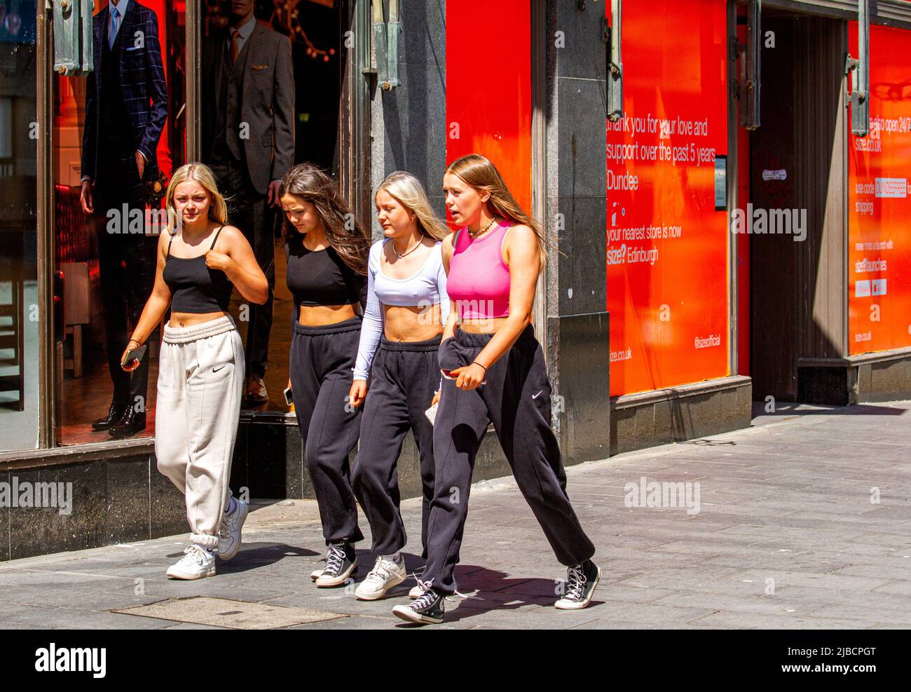 Glamorous women enjoying a day out hi-res stock photography and images ...