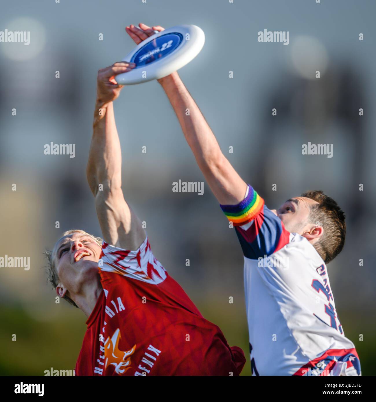 Frisbee game hi-res stock photography and images - Alamy