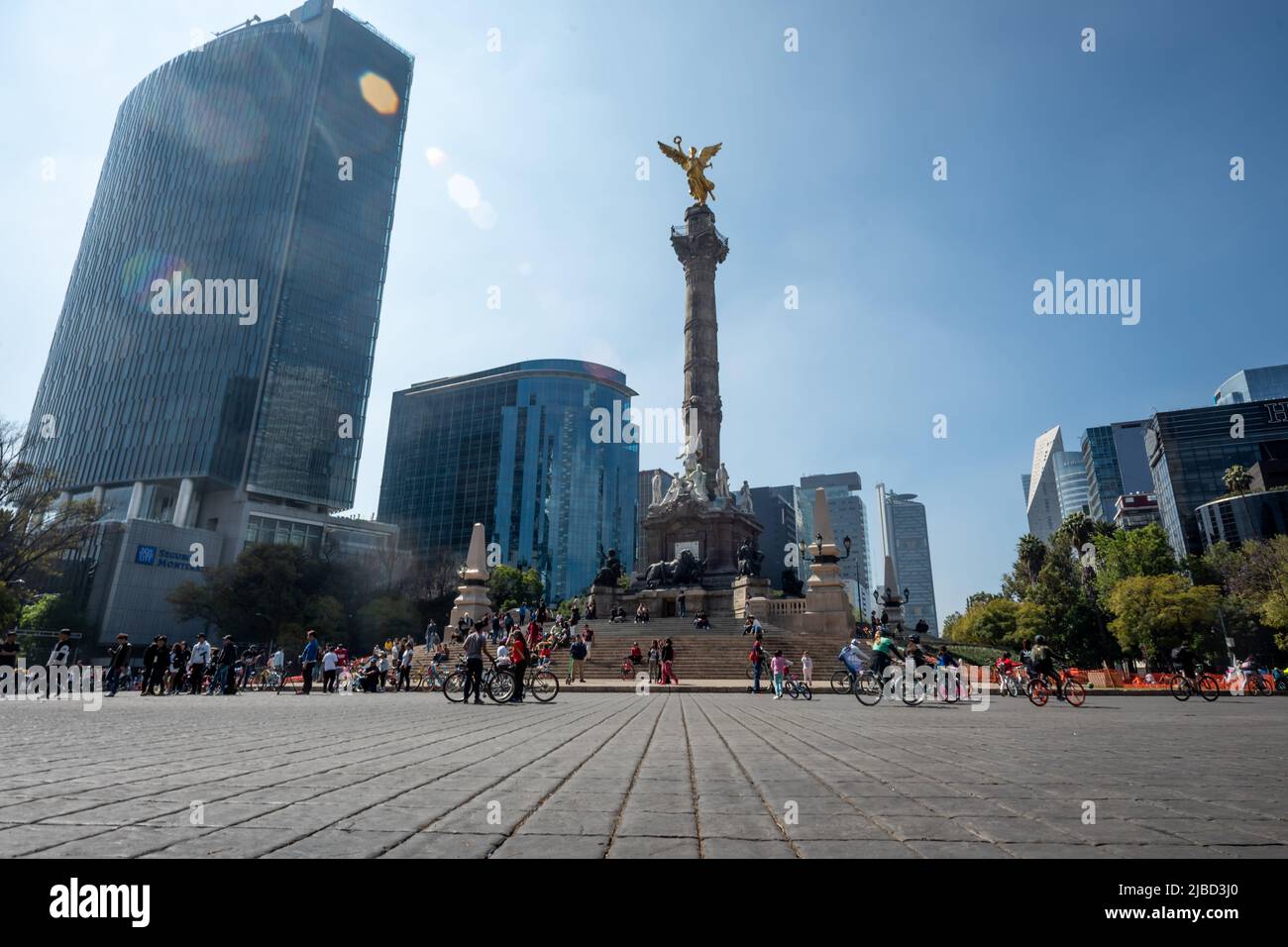 Mexico City, January 20th 2019 The weekly Sunday bike ride on Paseo de