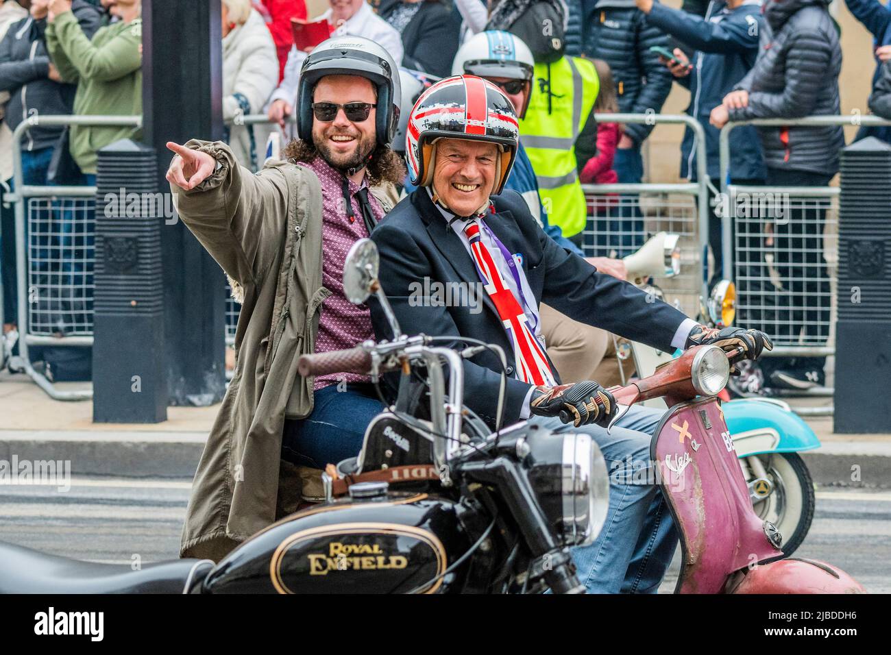 Telling fun story hi-res stock photography and images - Alamy