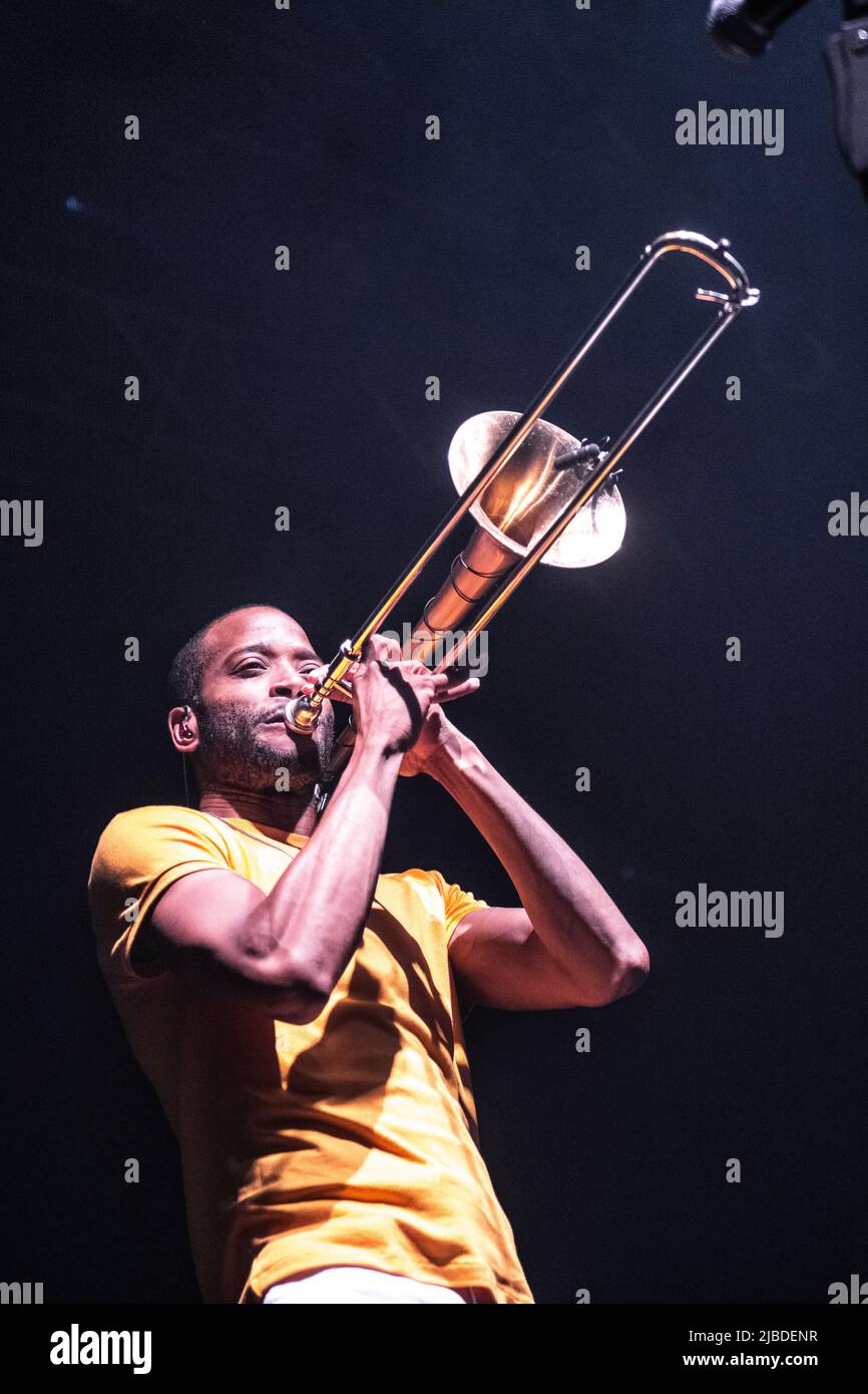 Trombone shorty hires stock photography and images Alamy