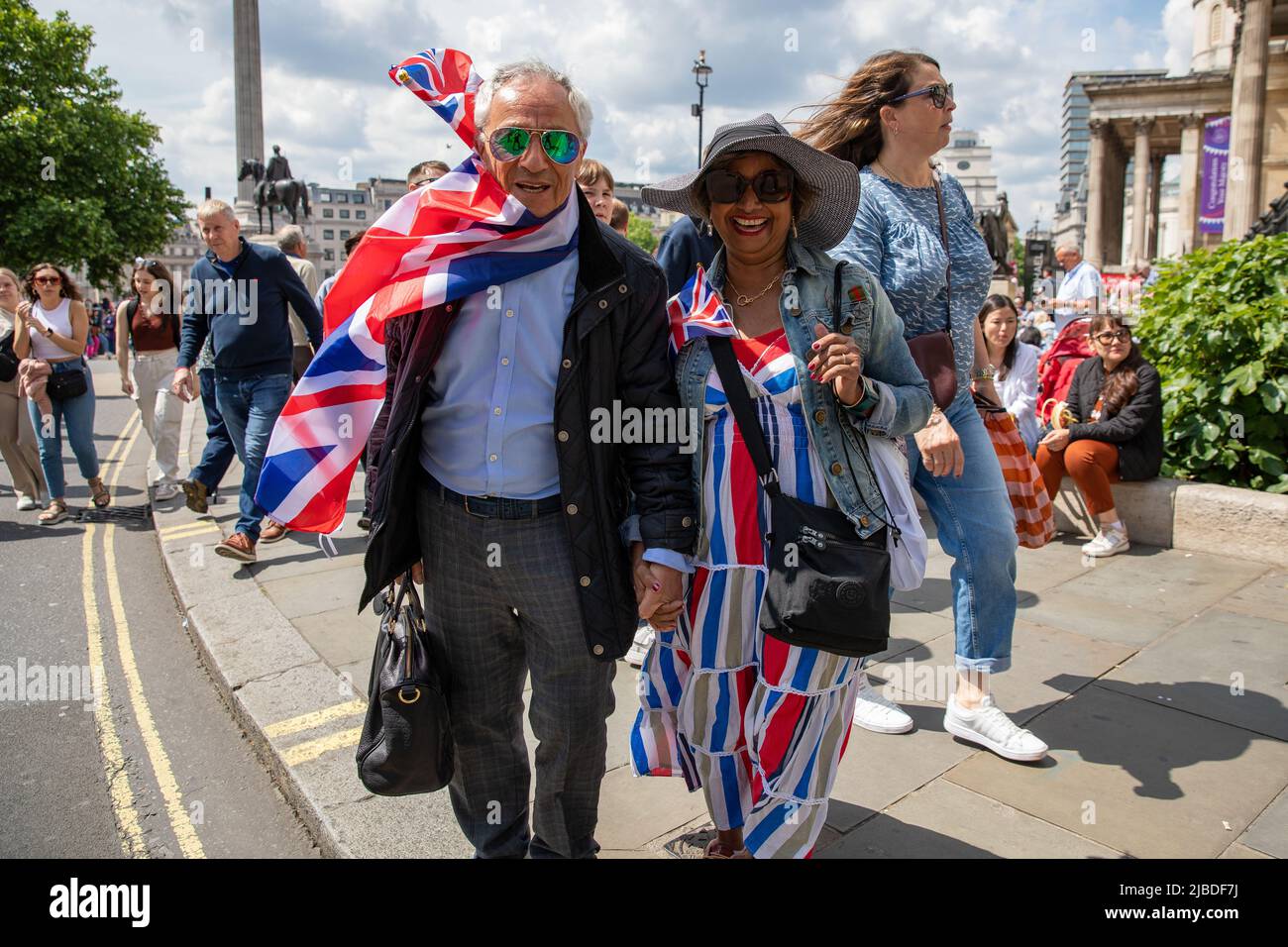 Westminster, London, UK. 2 June 2022. Royal fans congregate in the Mall and Trafalgar Square near Buckingham Palace to celebrate Her Majesty Queen Elizabeth II Platinum Jubilee. This is a weekend marking The Queen’s 70 years reign. Stock Photo