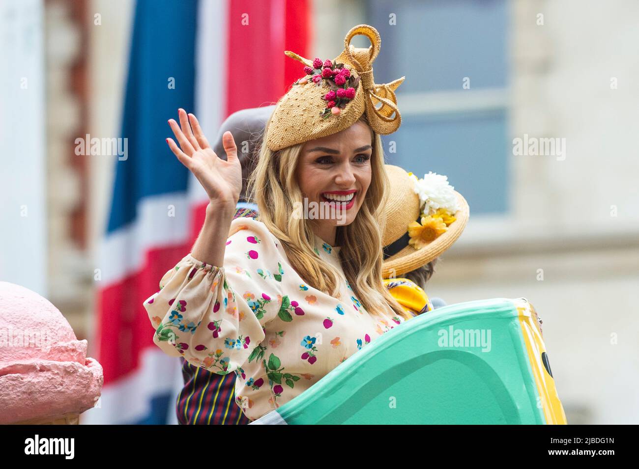 London, UK.  5 June 2022. Katherine Jenkins, opera singer, on an open top bus. The Platinum Jubilee Pageant, takes place in The Mall on the fourth and final day of the Queen’s Platinum Jubilee celebrations.  The 3km parade is led by the Gold State Coach, a 260 year old carriage that carried the Queen to and from her coronation in 1953.  Credit: Stephen Chung / Alamy Live News Stock Photo