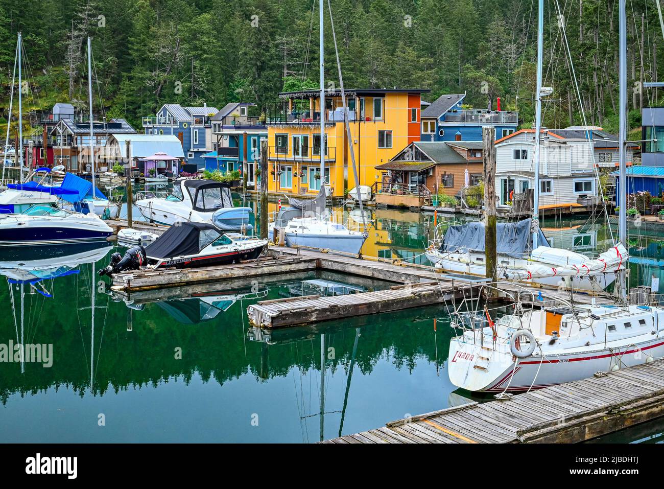 Float homes, Maple Bay, Vancouver Island, British Columbia, Canada Stock Photo Alamy