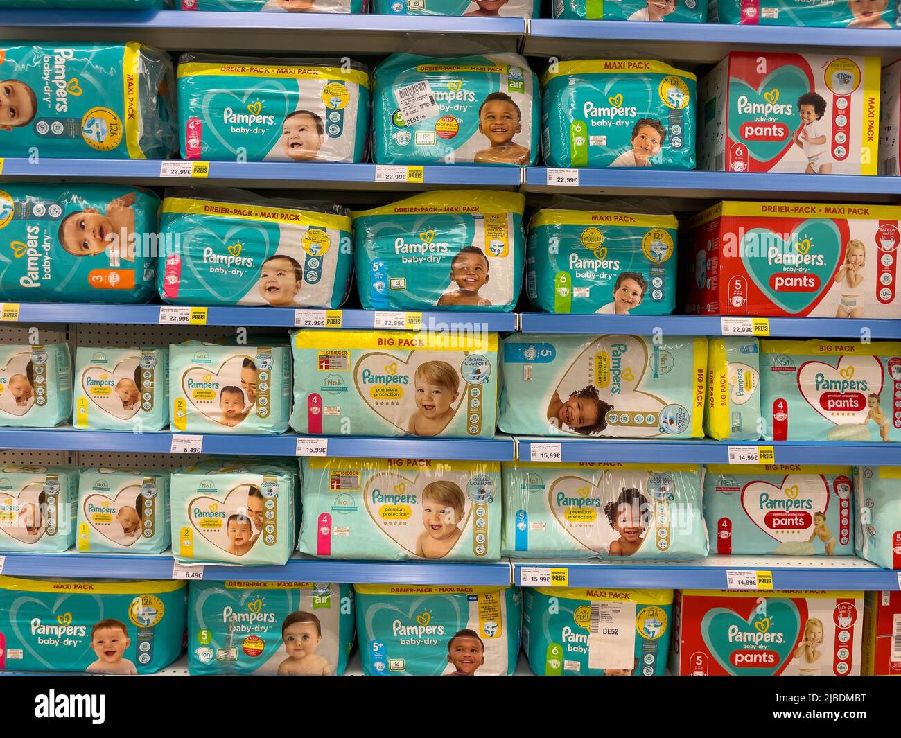 Pampers diapers hi-res stock photography and images - Alamy