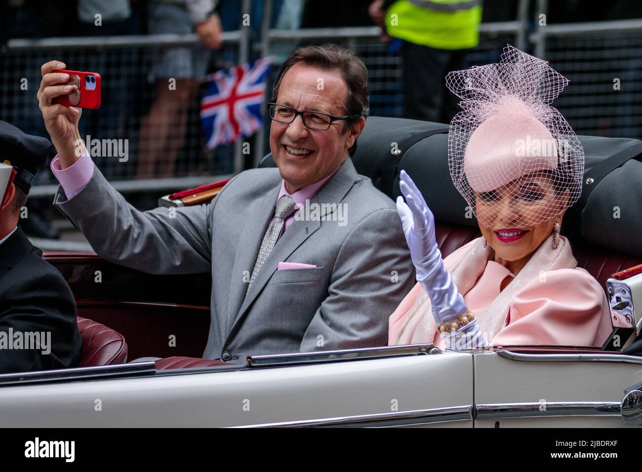 Platinum Jubilee Pageant, London, UK. 5th June 2022. Dame Joan Collins