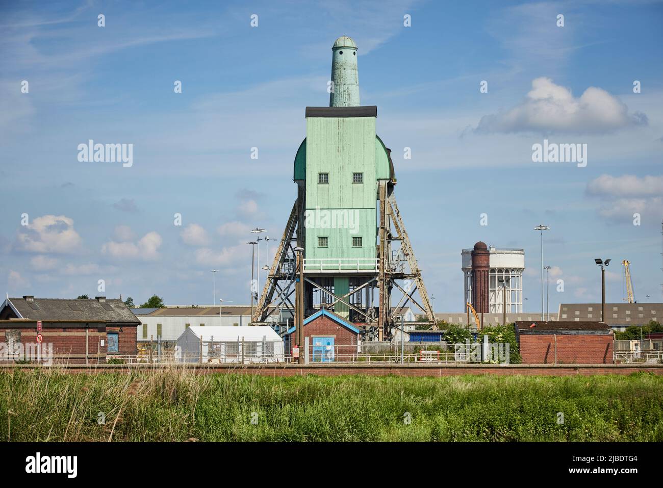 port of Goole docks, a Tom Pudding hoist in Goole docks Stock Photo Alamy