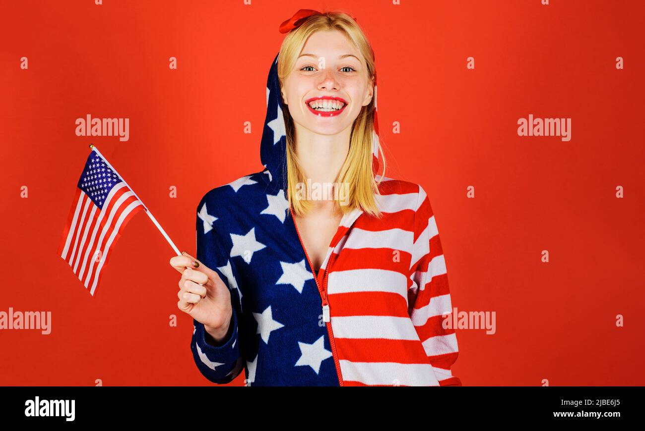 Free Photo  Usa independence day concept with woman showing us flag
