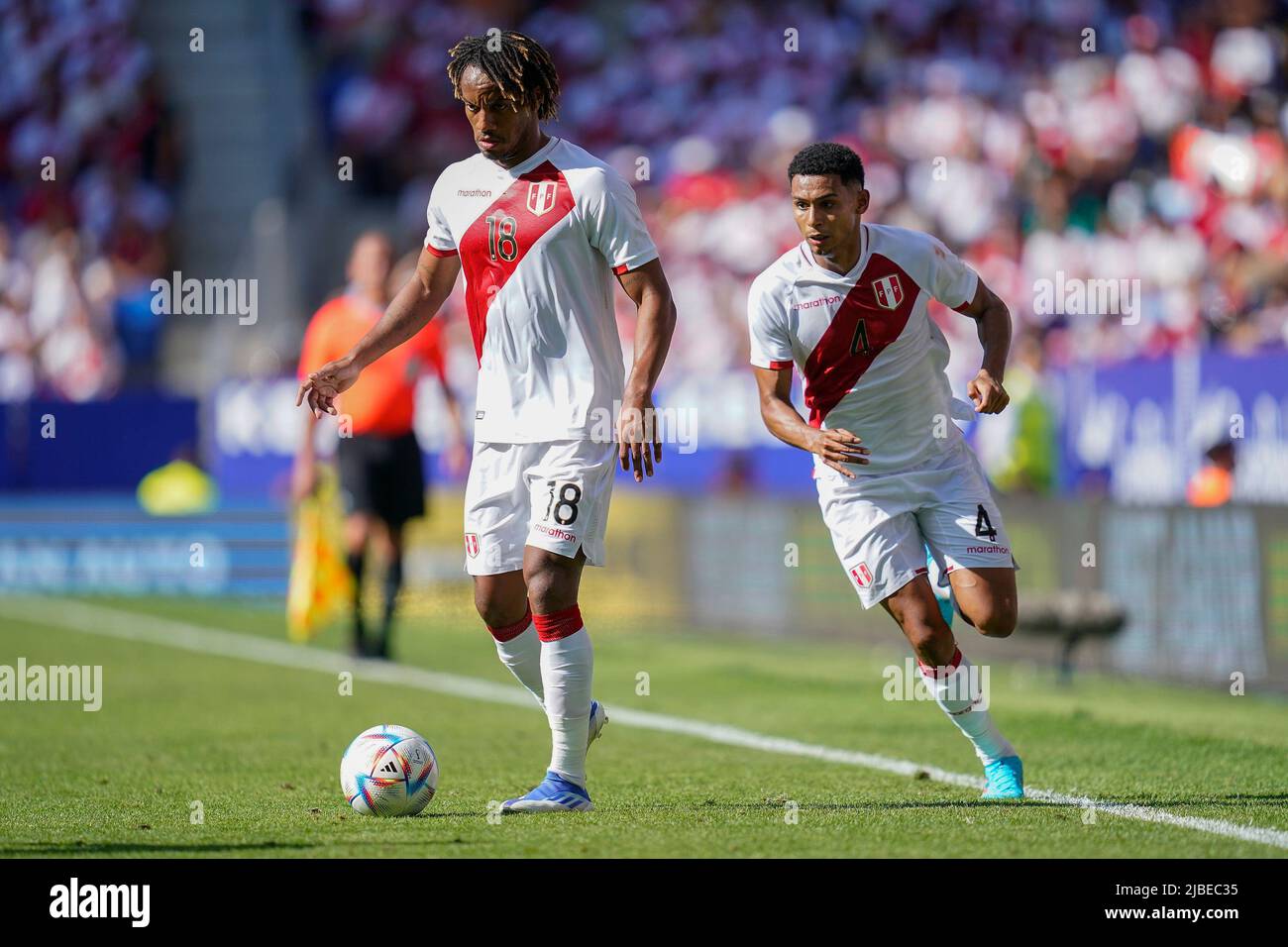 Barcelona, Spain. June 5, 2022, Andre Carillo and Marcos Lopez of Peru during the friendly match between Peru and New Zealand played at RCDE Stadium on June 5, 2022 in Barcelona, Spain. (Photo by Bagu Blanco / PRESSINPHOTO) Stock Photo