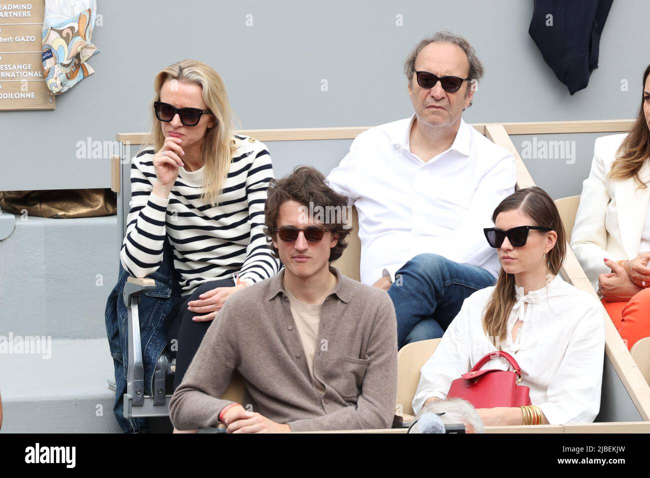 Delphine arnault xavier niel hi-res stock photography and images