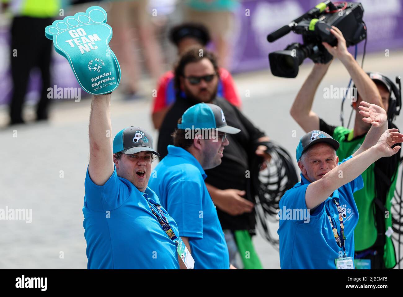 Orlando, Fl, US, June 5, 2022 Athletes from Team North Carolina arrive