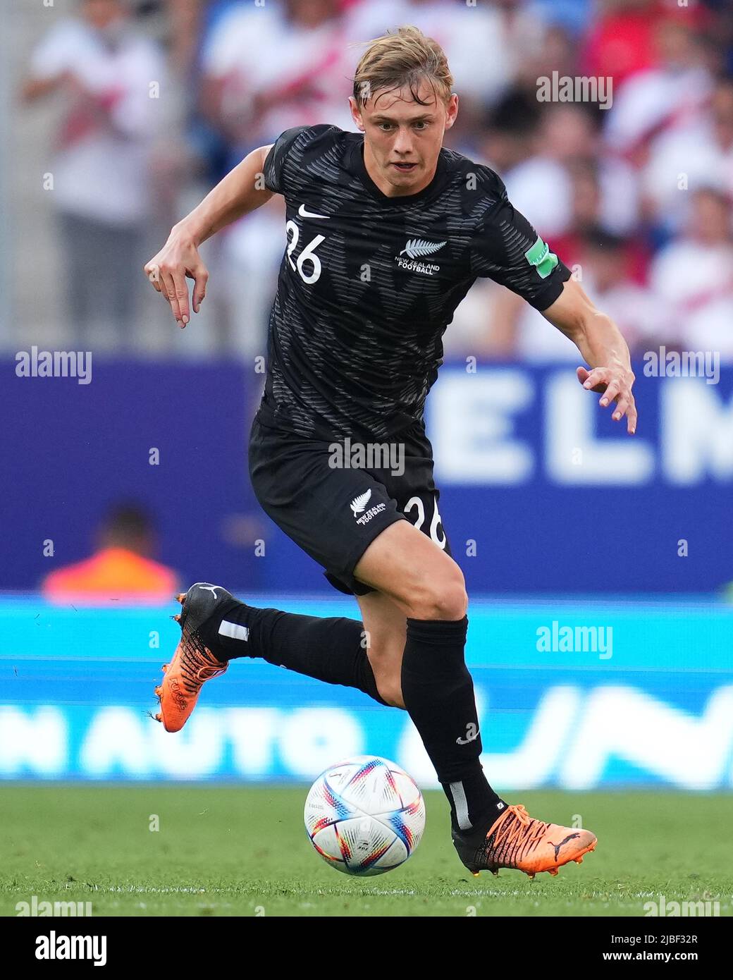 Barcelona, Spain. June 5, 2022, Ben Waine of New Zealand during the friendly match between Peru and New Zealand played at RCDE Stadium on June 5, 2022 in Barcelona, Spain. (Photo by Bagu Blanco / PRESSINPHOTO) Stock Photo