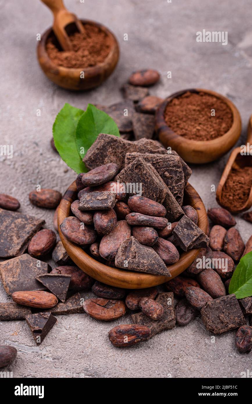 Natural cocoa powder, cocoa beans and chocolate Stock Photo - Alamy