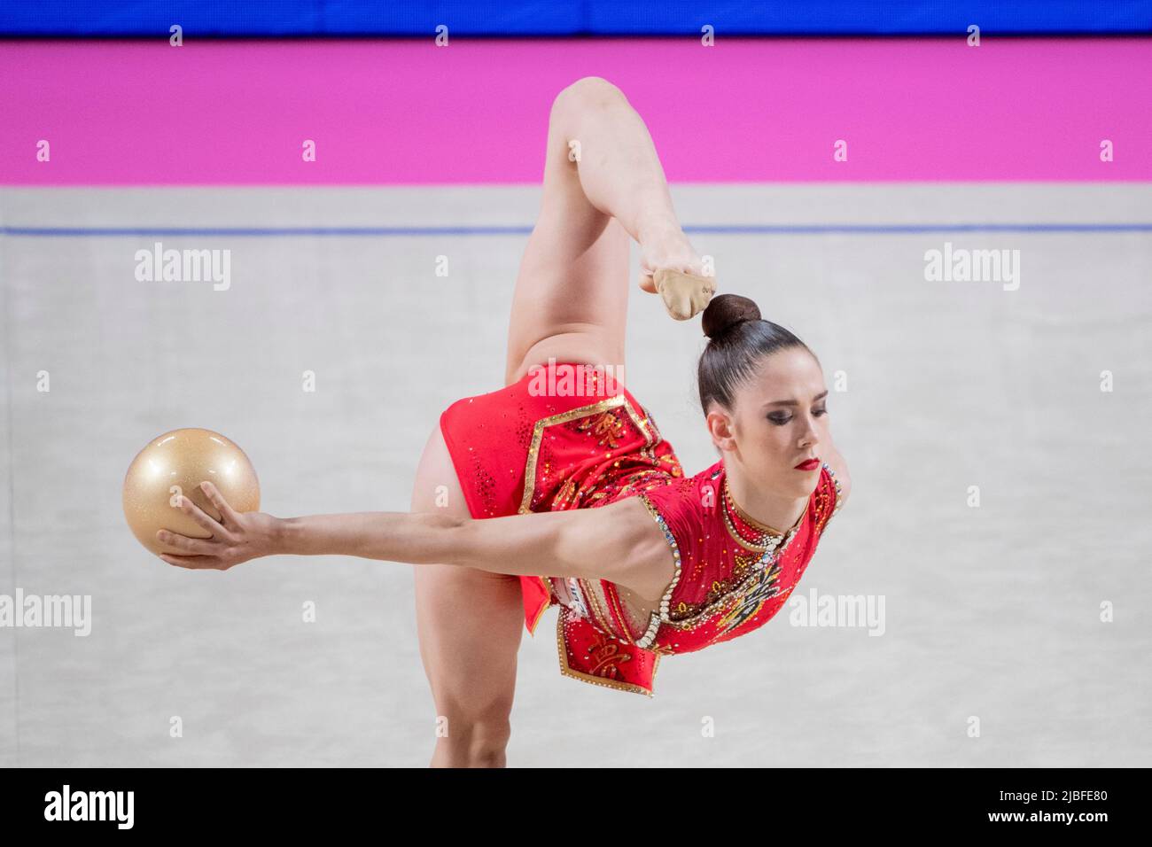 Ball rhythmic gymnastics hi-res stock photography and images - Page 12