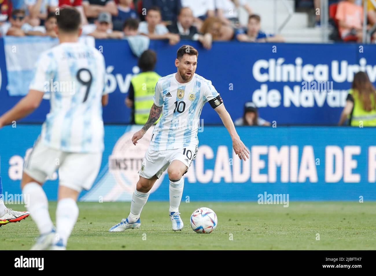 MessivsRonaldo.app on X: Leo Messi's goal against Venezuela last night was  his 7⃣0⃣0⃣th in the number 10 jersey! 