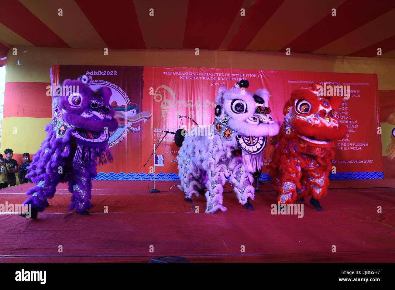 Kolkata, West Bengal, India. 5th June, 2022. Lion Dance performance held at 5th Dragon Boat festival in Kolkata. Last two years after the pandemic situation Dragon Boat Festival organised by Indian Chinese Kolkata, West Bengal, India. 5th June, 2022. Lion Dance performance held at 5th Dragon Boat festival in Kolkata. Last two years after the pandemic situation Dragon Boat Festival organised by Indian Chinese