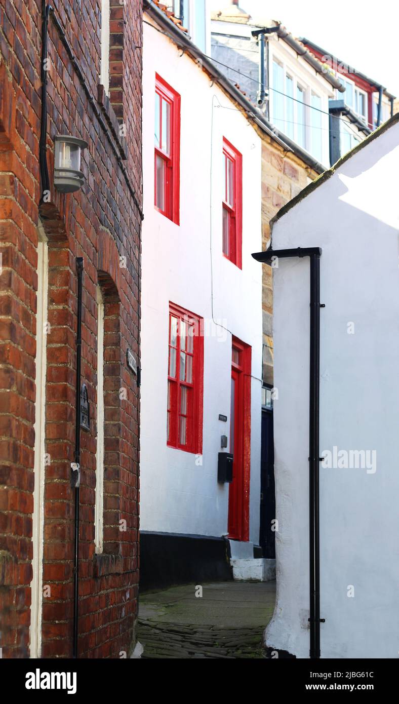 The houses of Staithes, Yorkshire - a coastal town which has for generations attracted artists including the Staithes Group Stock Photo