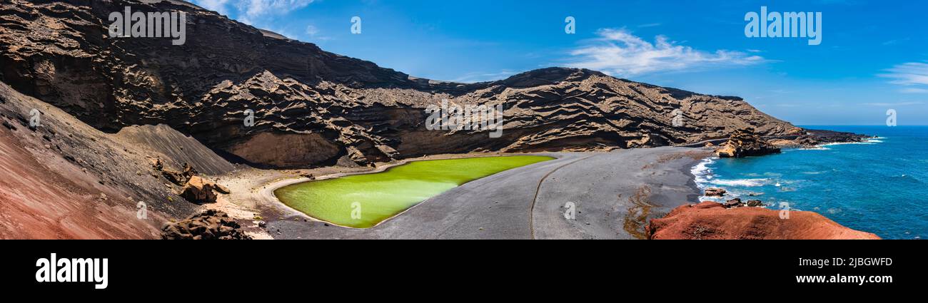 Panoramic view of the volcanic Green Lake (Charco de los Clicos) at El Golfo, Lanzarote, Spain Stock Photo
