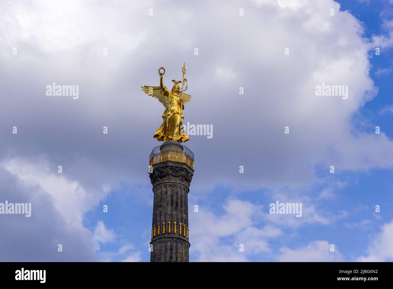The Victory column (Siegessauele) in Berlin with the golden statue of  ancient greco-roman goddess Nike on top. Germany Stock Photo - Alamy