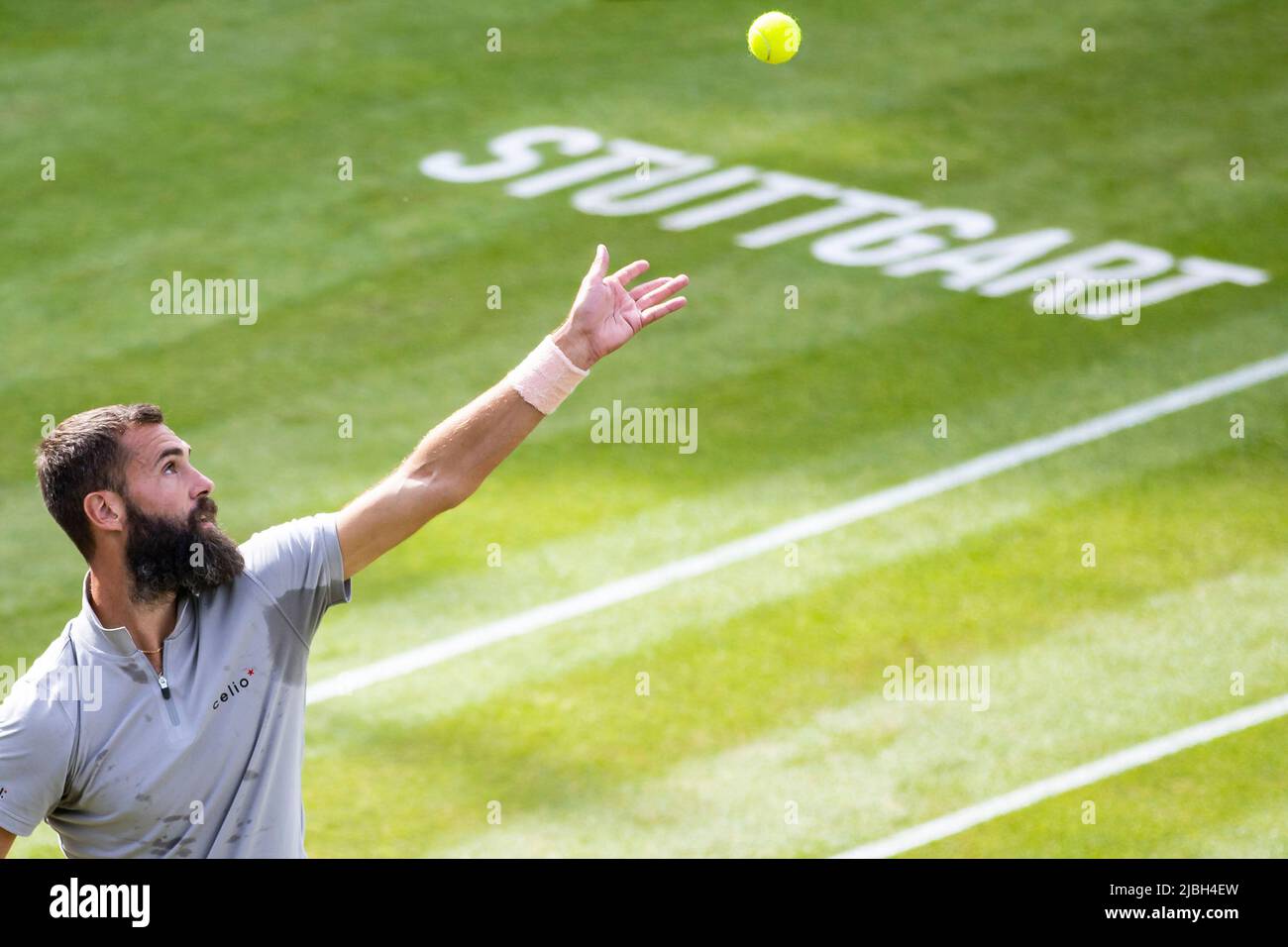 Stuttgart, Germany. 06th June, 2022. Tennis, ATP Tour - Stuttgart, 1st round, Sonego (Italy) - Paire (France): Benoit Paire in action. Credit: Tom Weller/dpa/Alamy Live News Stock Photo