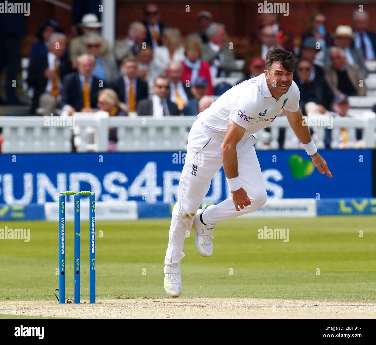 LONDON ENGLAND - JUNE  04 : England's James Anderson (Lancashire)  during INSURANCE TEST SERIES 1st Test, Day 3,(Day 3 of 5) between England  against Stock Photo
