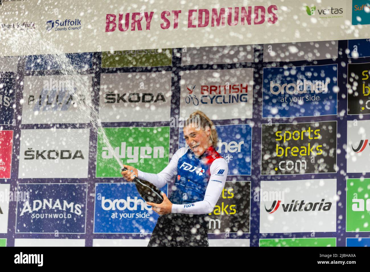 Bury St. Edmunds, Suffolk, UK. 6th Jun, 2022. The UCI Women’s Tour