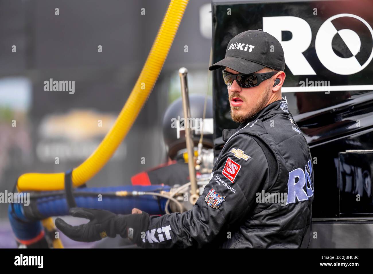 Detroit, MI, USA. 5th June, 2022. Crew members of AJFoyt Racing prepare ...