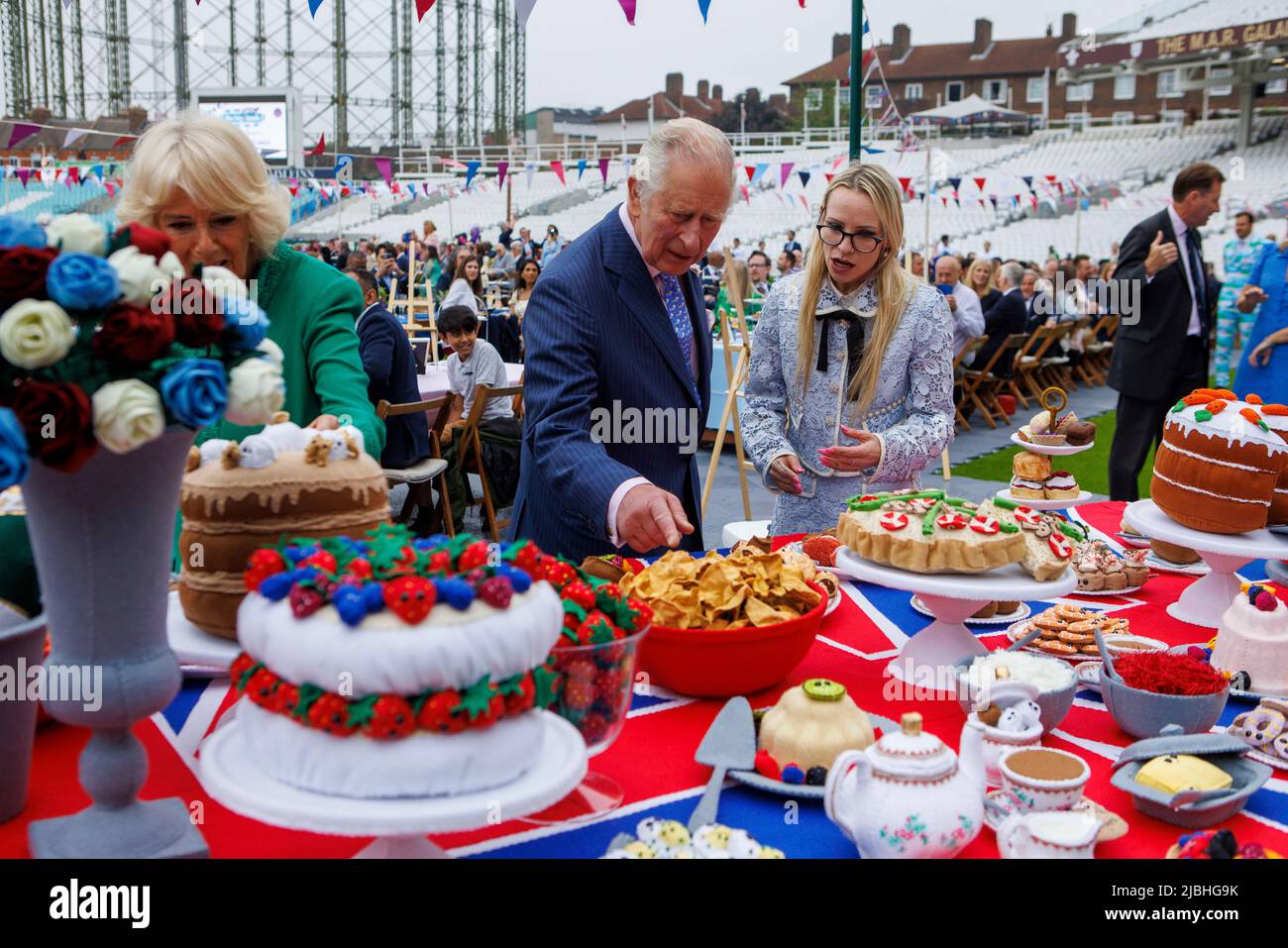 The Prince of Wales and The Duchess of Cornwall view a 6 x 1.5m felt