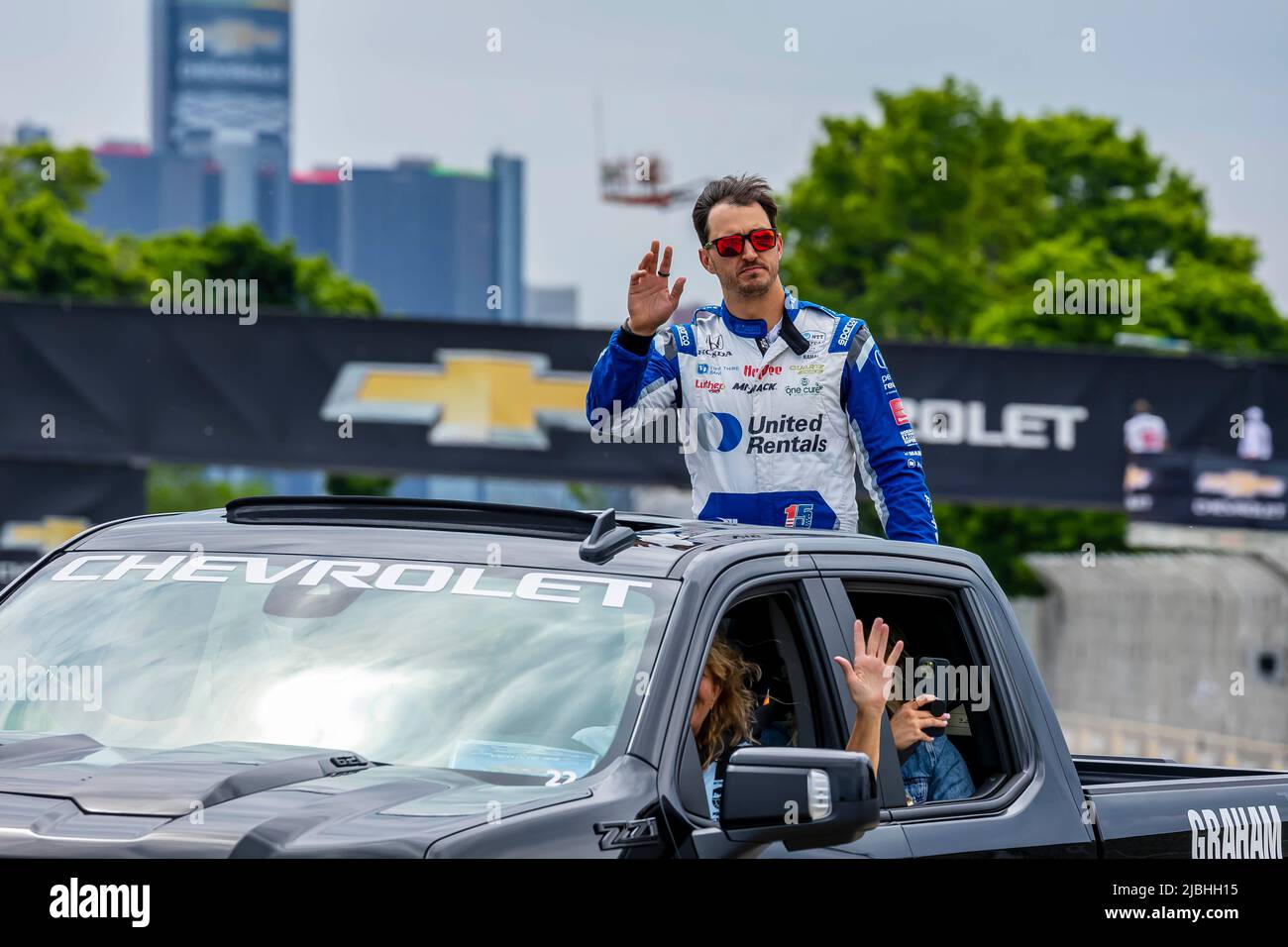 Detroit, MI, USA. 5th June, 2022. GRAHAM RAHAL (15) of New Albany, Ohio waves to the fans before racing for the Chevrolet Detroit Grand Prix at the Belle Isle Park in Detroit, MI, USA. (Credit Image: © Walter G. Arce Sr./ZUMA Press Wire) Stock Photo