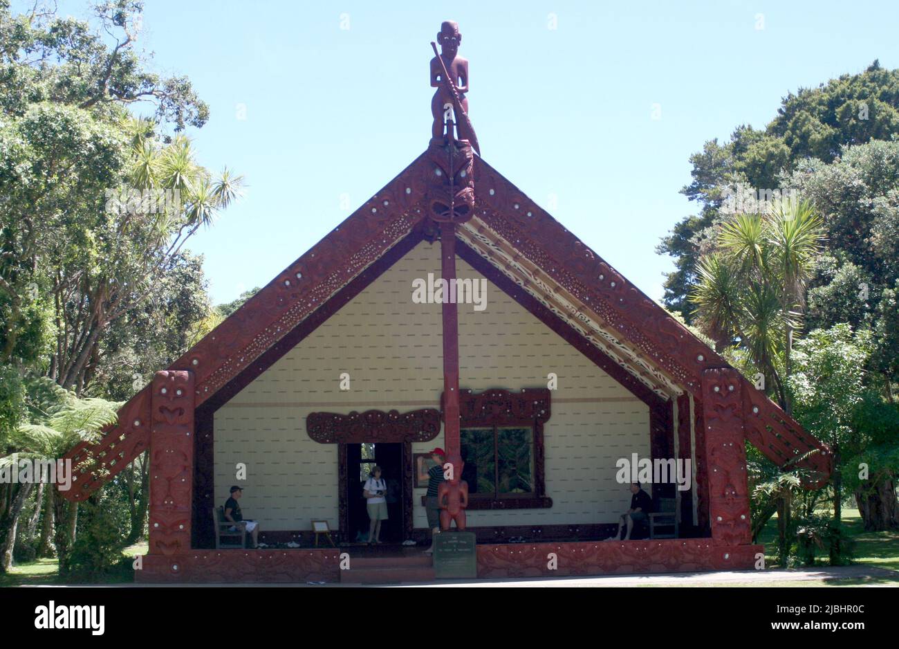 A Traditional Maori Wharenui In A Marae New Zealand Stock Photo Alamy