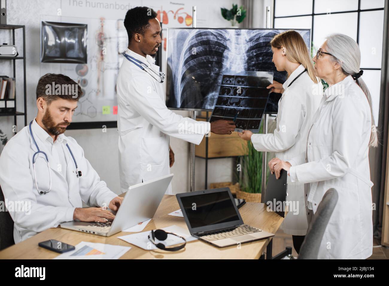Medical devices xray hi-res stock photography and images - Alamy