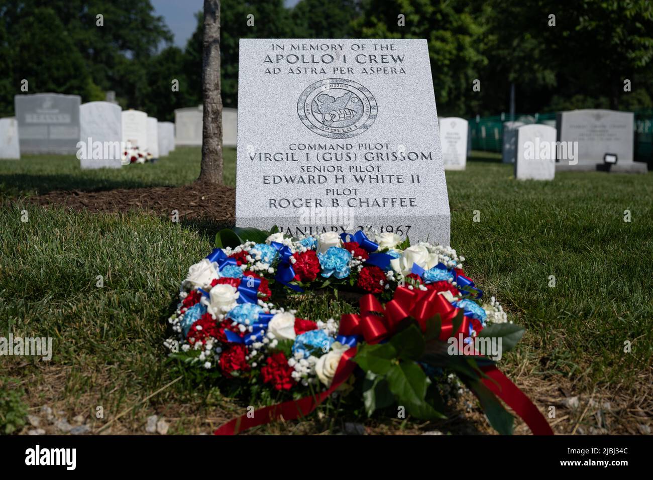 Arlington, Virginia, USA. 2nd June, 2022. The Apollo 1 monument is seen at Arlington National Cemetery, Thursday, June 2, 2022, in Arlington, Va. The monument honors and memorializes the Apollo 1 crew of Virgil I. 'Gus' Grissom, Edward H. White II, and Roger B. Chaffee. Credit: Bill Ingalls/NASA/ZUMA Press Wire Service/ZUMAPRESS.com/Alamy Live News Stock Photo