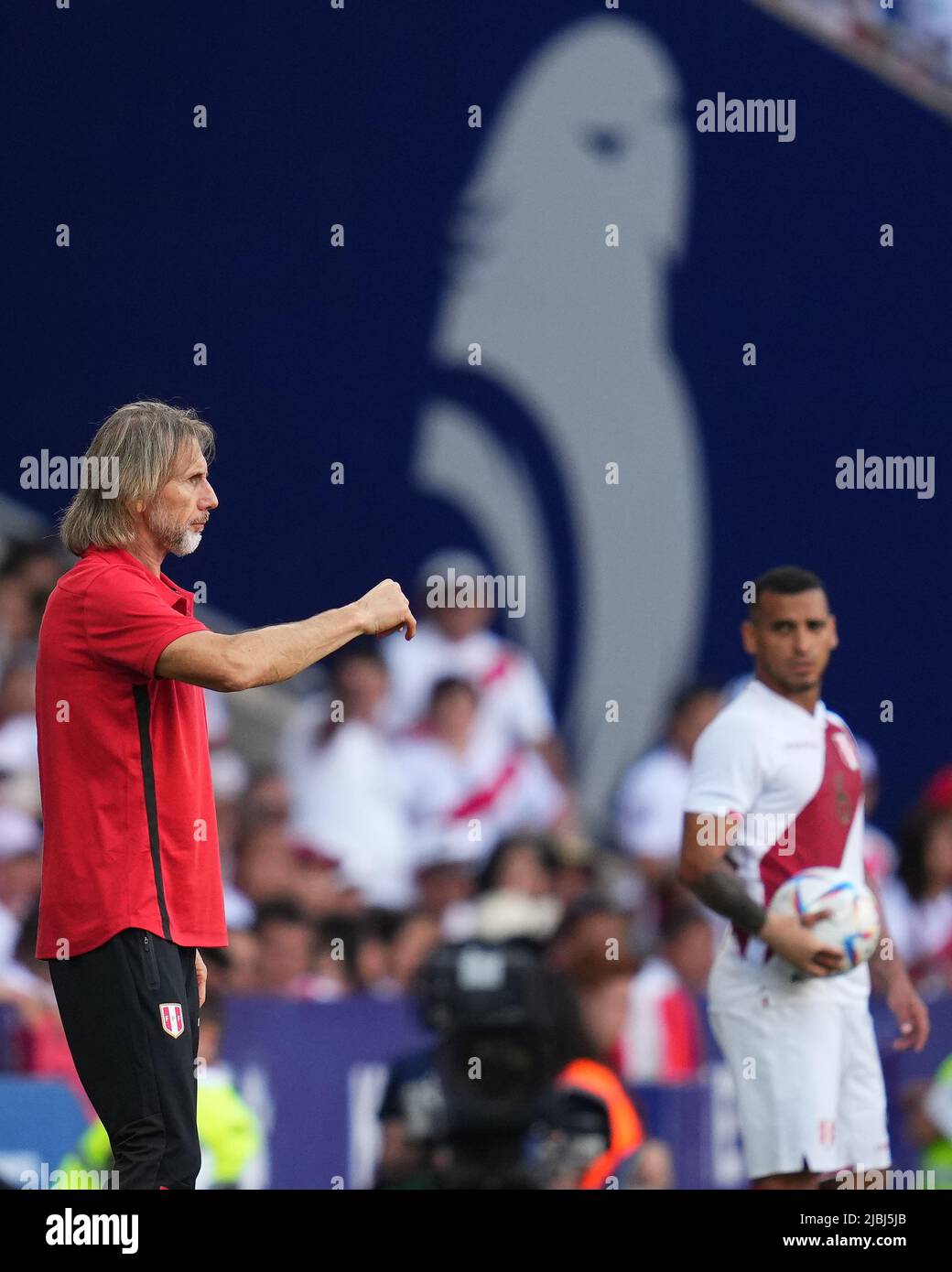 Peru head coach Ricardo Careca during the friendly match between Peru and New Zealand played at RCDE Stadium on June 5, 2022 in Barcelona, Spain. (Photo by Bagu Blanco / PRESSINPHOTO) Stock Photo