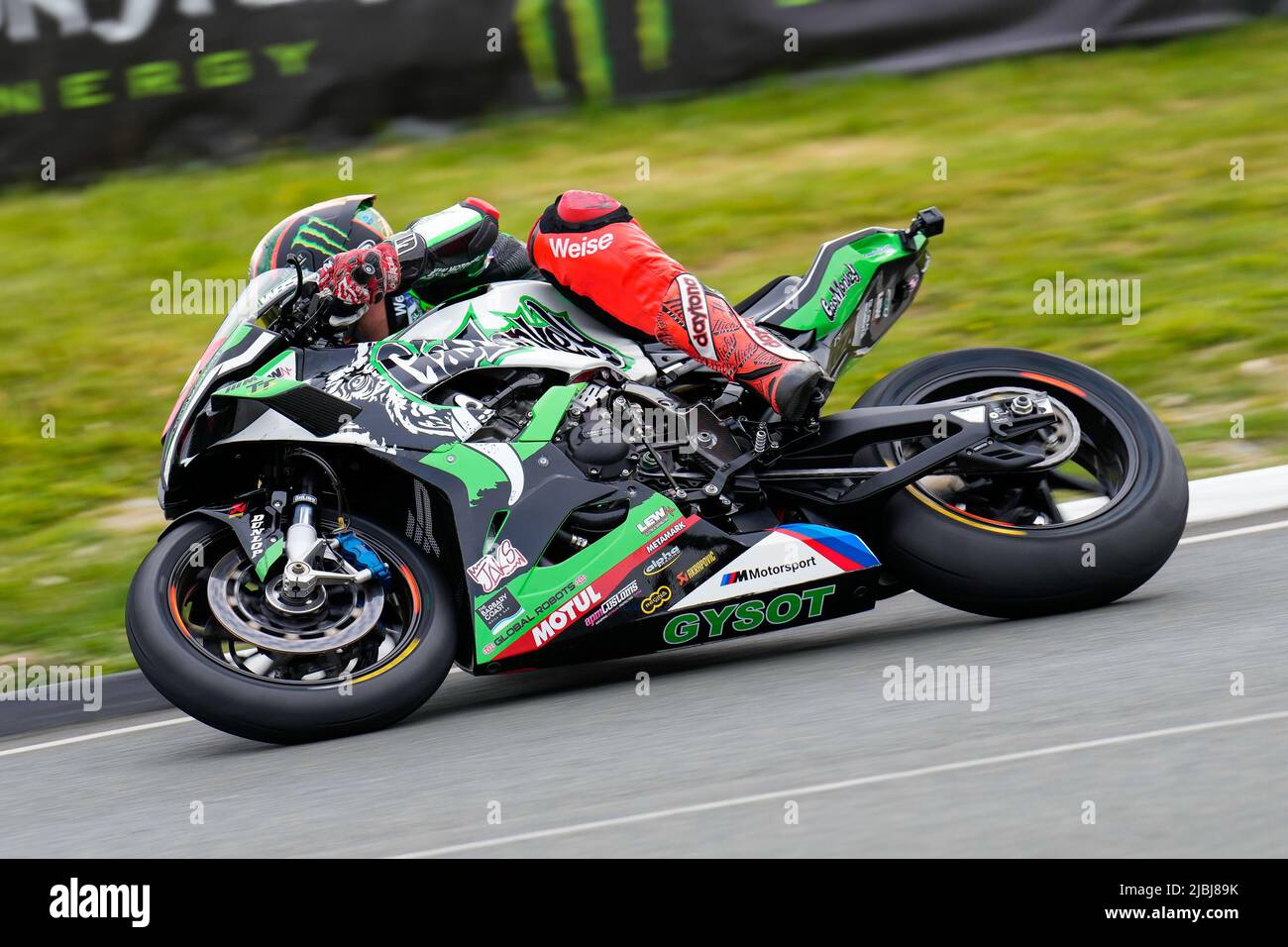 Douglas, Isle Of Man. 19th Jan, 2022. Peter Hickman (1000 BMW ...