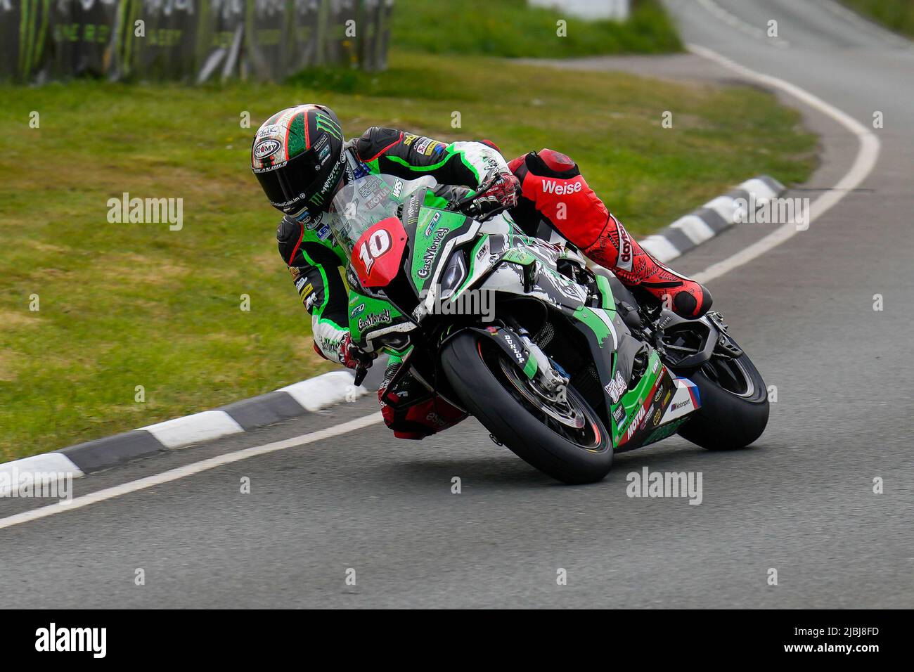 Douglas, Isle Of Man. 19th Jan, 2022. Peter Hickman (1000 BMW) representing the Gas Monkey Garage by FHO Racing team during the RL360 Superstock TT Race at the Isle of Man, Douglas, Isle of Man on the 6 June 2022. Photo by David Horn/PRiME Media Images Credit: PRiME Media Images/Alamy Live News Stock Photo